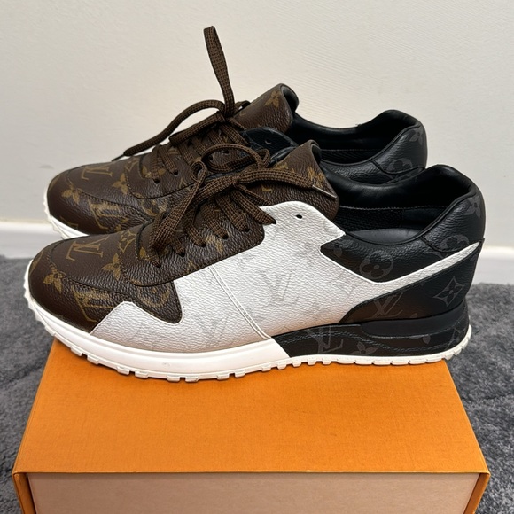 Authentic Louis Vuitton Monogram Mix Runaway Men’s. Sneakers 8 - Picture 3 of 10